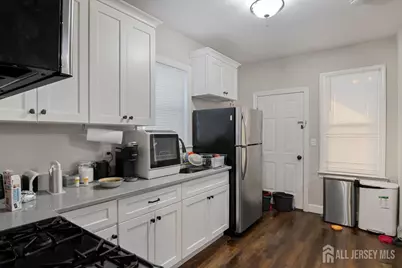 111 Center Street, Metuchen, NJ 08840 - Photo 9