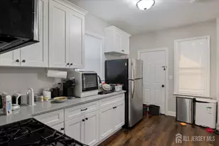 111 Center St, Metuchen, NJ 08840 - Photo 9