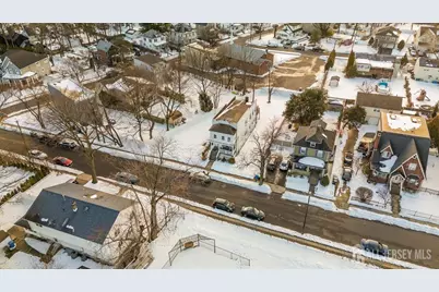 111 Center Street, Metuchen, NJ 08840 - Photo 37