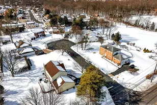 1 Joshua Ct, South Brunswick Township, NJ 08824 - Photo 3