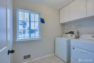 51 Cherrywood Drive, Piscataway Township, NJ 08854 - Photo 17