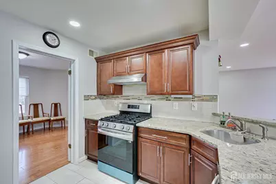 51 Cherrywood Drive, Piscataway Township, NJ 08854 - Photo 11