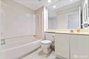 312 Raintree Ct, Helmetta, NJ 08828 - Photo 23