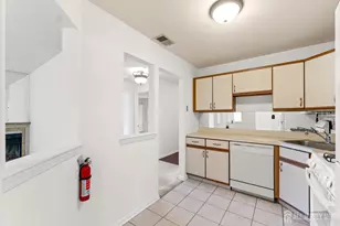 312 Raintree Ct, Helmetta, NJ 08828 - Photo 9