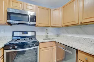 130 Applegate Ln, East Brunswick Township, NJ 08816 - Photo 11