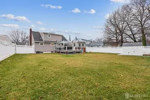 32 Tanglewood Ln, Colonia, NJ 07067 - Photo 19