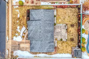 106 Monmouth Rd, Monroe Township, NJ 08831 - Photo 5