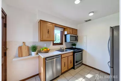 108 Paul Robeson Boulevard, New Brunswick, NJ 08901 - Photo 9