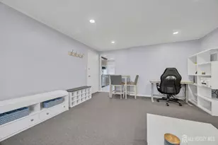 29B Garfield Park, Edison, NJ 08837 - Photo 11