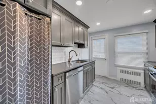 29B Garfield Park, Edison, NJ 08837 - Photo 5