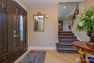 38 Holly Dr, Sayreville, NJ 08859 - Photo 5
