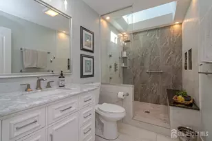 38 Holly Dr, Sayreville, NJ 08859 - Photo 23