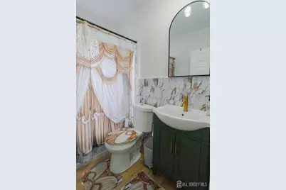 130 Elmwood Avenue, East Orange, NJ 07018 - Photo 23