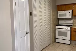 13 Delaware Ct, Old Bridge Township, NJ 07747 - Photo 9