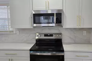 28 Rothwell Dr, Monroe Township, NJ 08831 - Photo 7