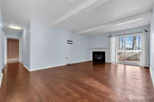 33 Deerberry Ln, South Brunswick Township, NJ 08852 - Photo 5