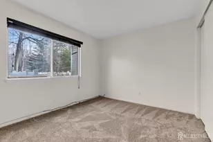 33 Deerberry Ln, South Brunswick Township, NJ 08852 - Photo 17