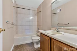 33 Deerberry Ln, South Brunswick Township, NJ 08852 - Photo 19