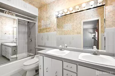 131 Walnut Avenue, Clark Township, NJ 07066 - Photo 29