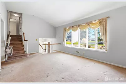 131 Walnut Avenue, Clark Township, NJ 07066 - Photo 9