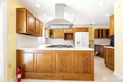 131 Walnut Avenue, Clark Township, NJ 07066 - Photo 15