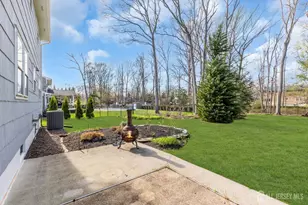 8 Queens Pl, Old Bridge Township, NJ 08857 - Photo 51