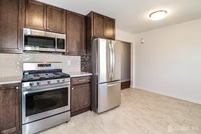 298 Central Avenue #4A, Edison, NJ 08817 - Photo 3