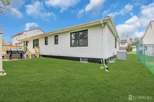 3 Lynn Ct, North Brunswick Township, NJ 08902 - Photo 37