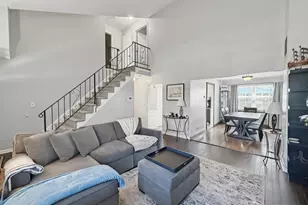 19 Wellington Ct, Sayreville, NJ 08872 - Photo 5