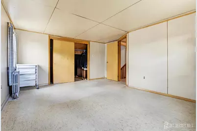 251 Gereghty Street, Sayreville, NJ 08879 - Photo 17
