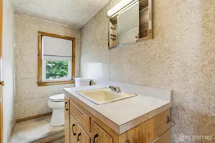 251 Gereghty St, Sayreville, NJ 08879 - Photo 21