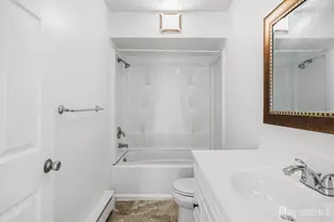 128 Cricket Ln, Woodbridge Township, NJ 07095 - Photo 17