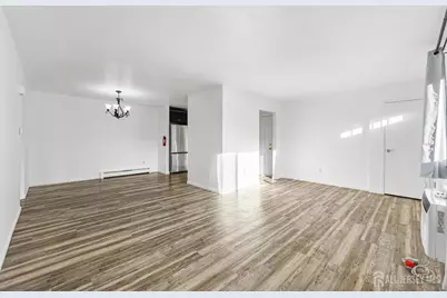 128 Cricket Lane, Woodbridge Township, NJ 07095 - Photo 5