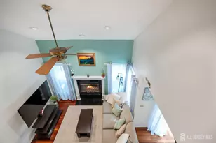 112 Lloyd Ct, East Brunswick Township, NJ 08816 - Photo 11