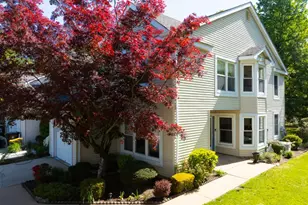 112 Lloyd Ct, East Brunswick Township, NJ 08816 - Photo 23