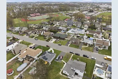[Address not provided], Woodbridge Township, NJ 07095 - Photo 7