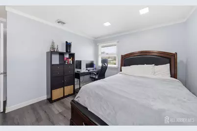 [Address not provided], Woodbridge Township, NJ 07095 - Photo 31