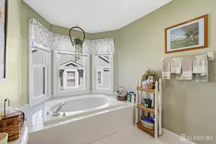 124 Magee Ct, East Brunswick Township, NJ 08816 - Photo 23