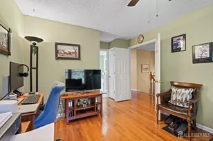 124 Magee Ct, East Brunswick Township, NJ 08816 - Photo 23