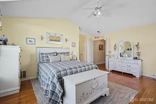124 Magee Ct, East Brunswick Township, NJ 08816 - Photo 19