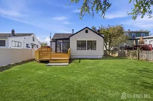 48 Delaware Ave, Carteret, NJ 07008 - Photo 27