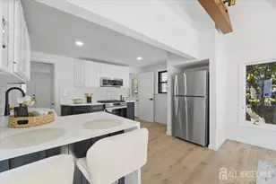 48 Delaware Ave, Carteret, NJ 07008 - Photo 3