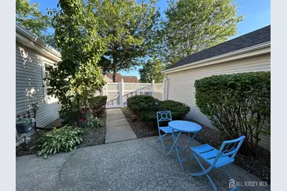 48 Winthrop Road #B, Monroe Township, NJ 08831 - Photo 3