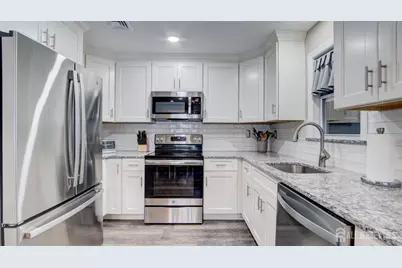 56-A Essex Road, Monroe Township, NJ 08831 - Photo 5