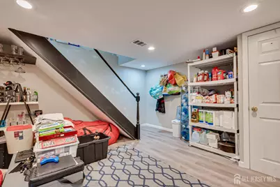 7 Myrtle Avenue, Metuchen, NJ 08840 - Photo 25