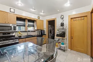 120 Montrose St, Newark, NJ 07106 - Photo 11