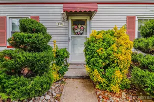 215 Loring Ave, Edison, NJ 08817 - Photo 3