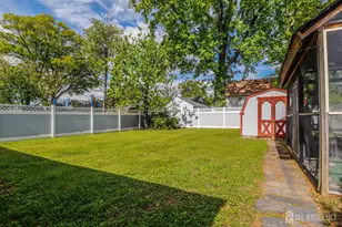 215 Loring Ave, Edison, NJ 08817 - Photo 17