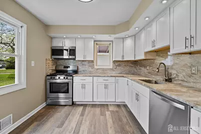 49 Louis Avenue, Middlesex, NJ 08846 - Photo 5