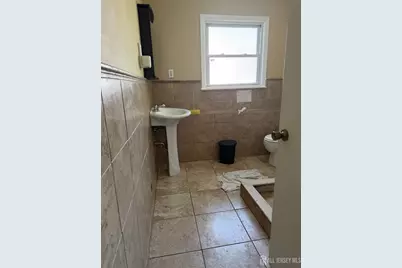 [Address not provided], Port Reading, NJ 07064 - Photo 15